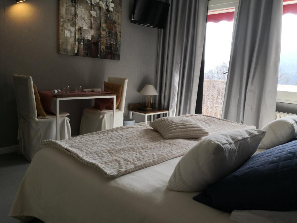 Logis Hotel-Restaurant Le Tanargue Valgorge 外观 照片